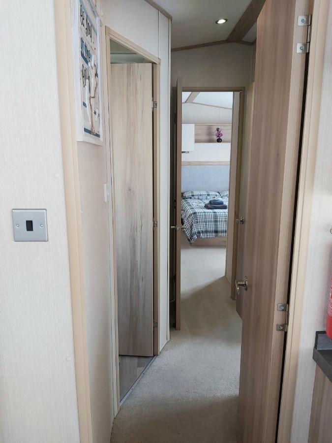 Vista Al Mar, Seaview Caravan Park, Уитстейбъл Екстериор снимка