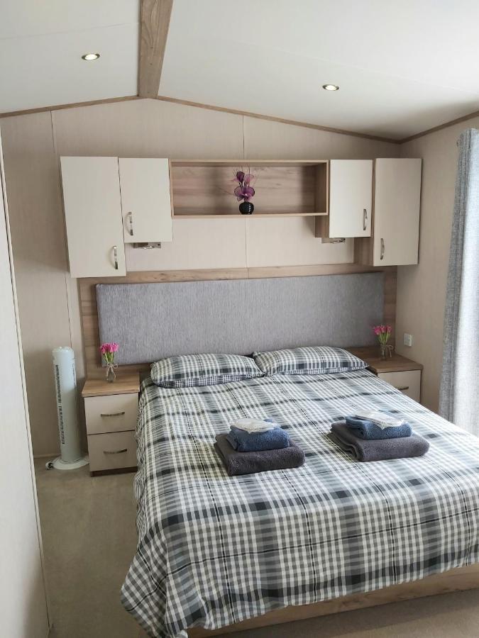Vista Al Mar, Seaview Caravan Park, Уитстейбъл Екстериор снимка