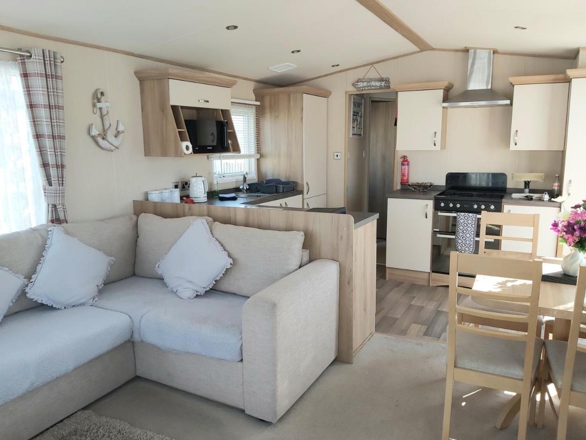 Vista Al Mar, Seaview Caravan Park, Уитстейбъл Екстериор снимка