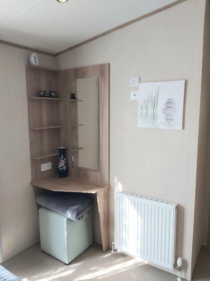 Vista Al Mar, Seaview Caravan Park, Уитстейбъл Екстериор снимка