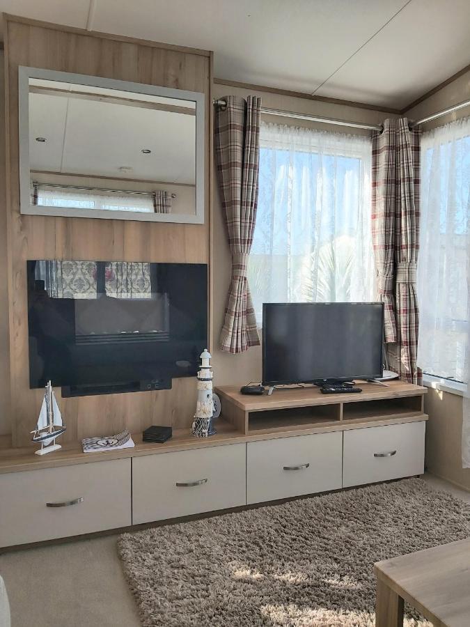 Vista Al Mar, Seaview Caravan Park, Уитстейбъл Екстериор снимка